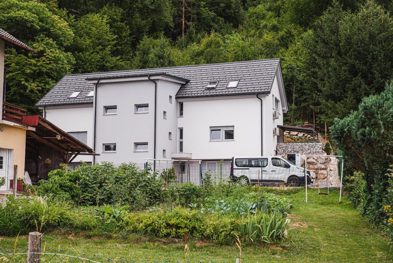 Apartments Rozalija Preddvor Eksteriør billede