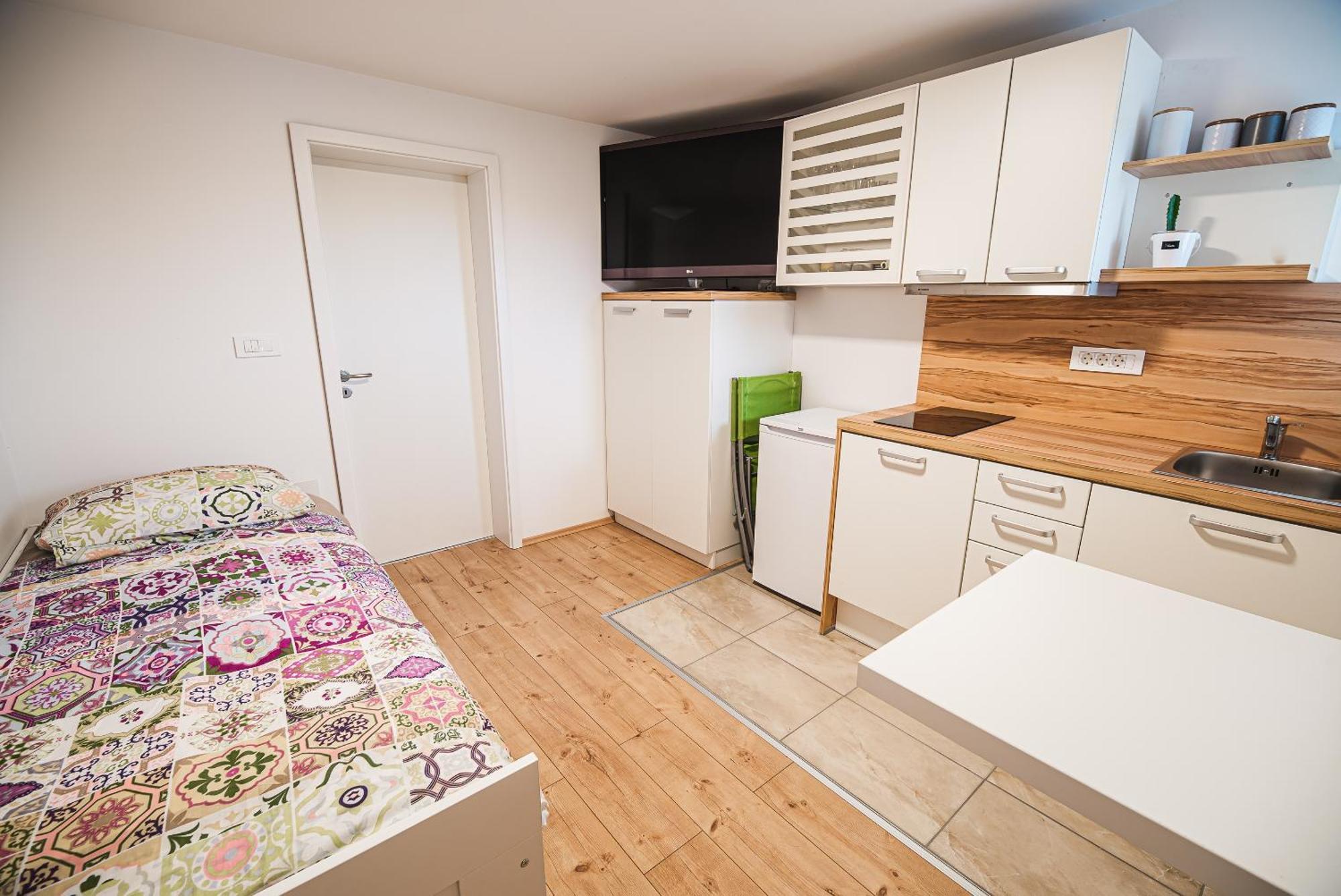 Apartments Rozalija Preddvor Værelse billede